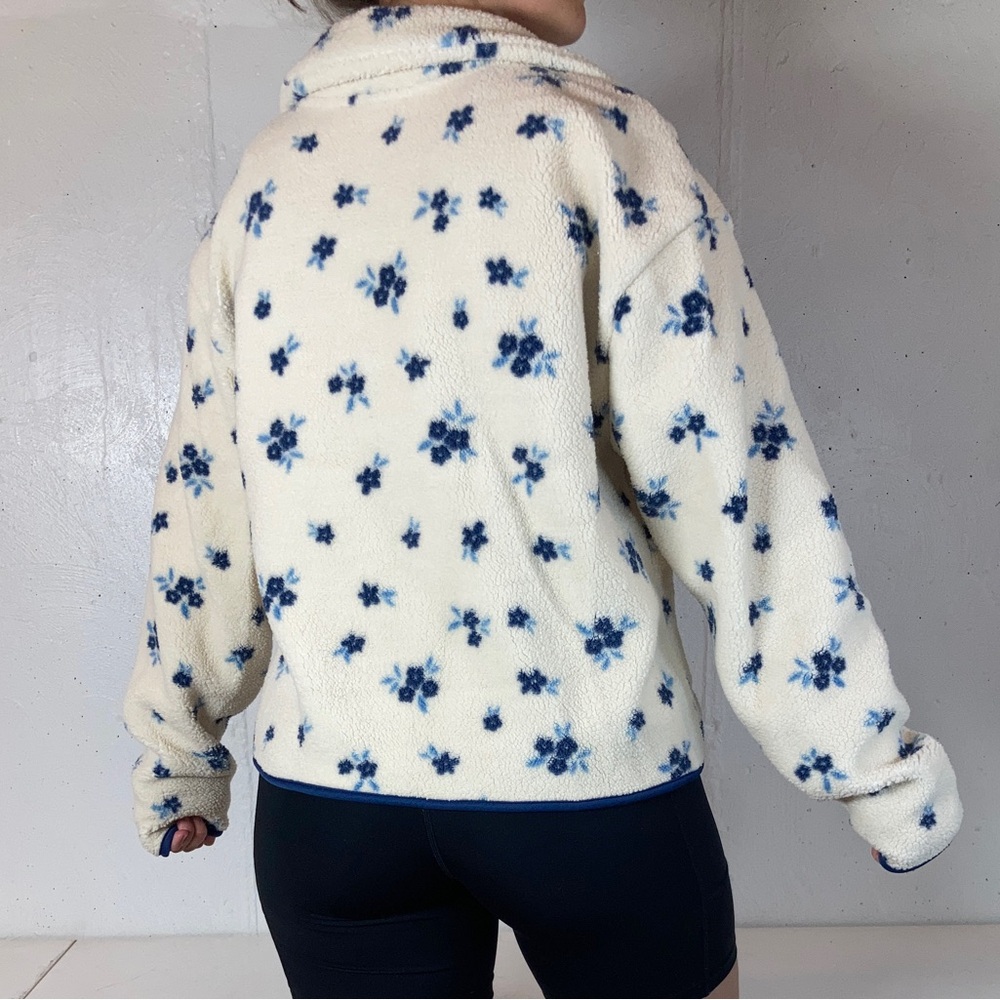 Soft Daitsy Floral White Fleece Full Zip Jacket - Picture 8 of 10
